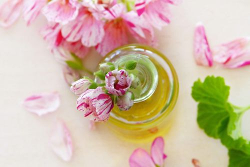 Naturkosmetik DIY Starterset für Einsteiger, Rohstoffe, Behälter und viele Rezepte