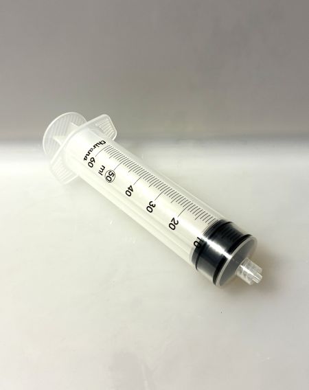 Füllspritze für Tuben und kleine Behälter